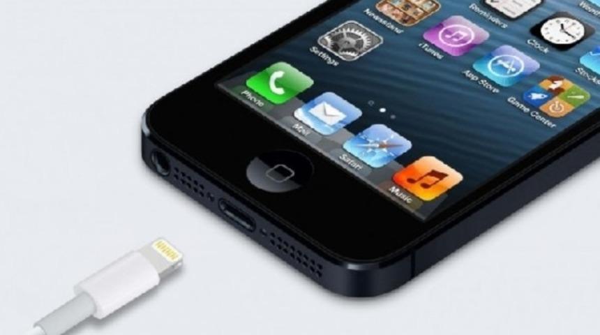 Banyoda telefon kullandı hayatını kaybetti