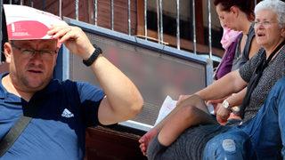 Termometreyi görenler gözlerine inanamadı! Nefes alamıyoruz