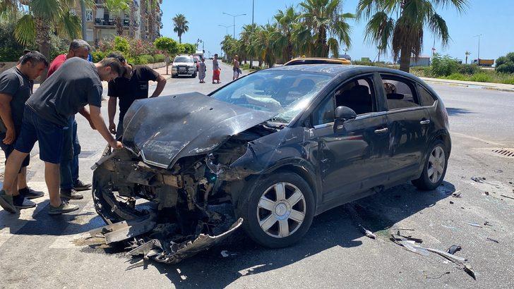 Alanya'da trafik kazasında 4 kişi yaralandı G1