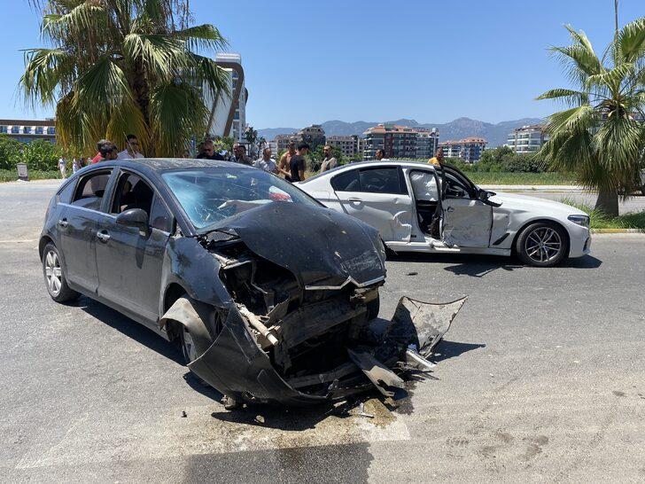 Alanya'da trafik kazasında 4 kişi yaralandı G2