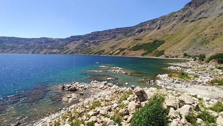 "1. Van Denizi Yüzme Festivali"nin son etkinliği Nemrut Krater Gölü'nde yapıldı G2