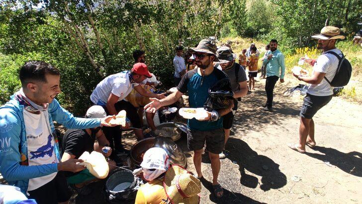 "1. Van Denizi Yüzme Festivali"nin son etkinliği Nemrut Krater Gölü'nde yapıldı G3