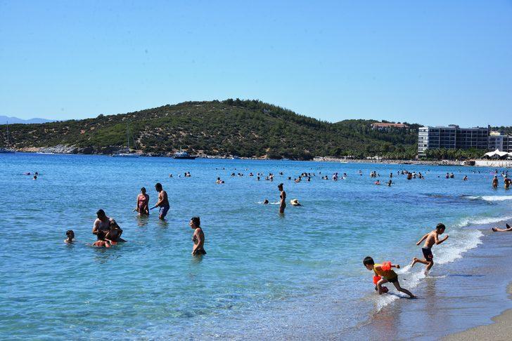 Kuşadası ve Didim plajları, tatilcilerle doldu G4