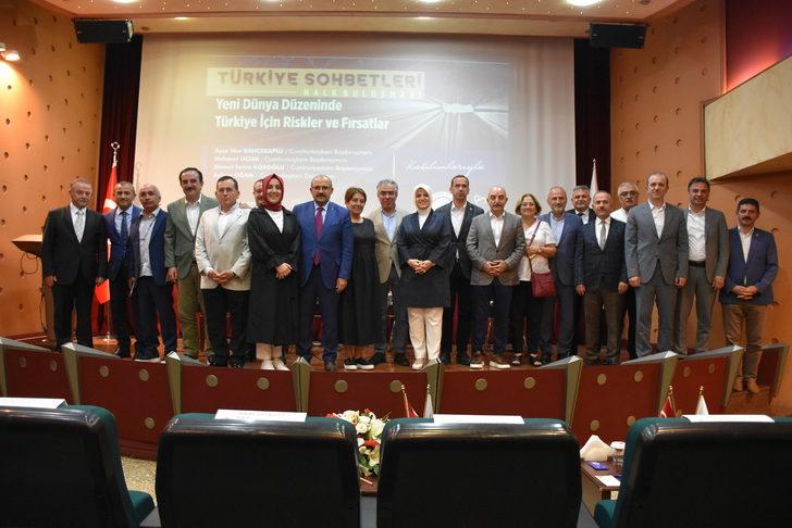 Trabzon'da "Yeni Dünya Düzeninde Türkiye için Riskler ve Fırsatlar" paneli düzenlendi G5