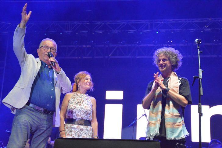 Zonguldak'ta Yirmi7, Melek Mosso ve Haluk Levent konser verdi G3