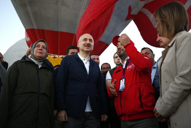 Bakan Karaismailoğlu, yerli sıcak hava balonuyla Kapadokya semalarında uçtu: G3