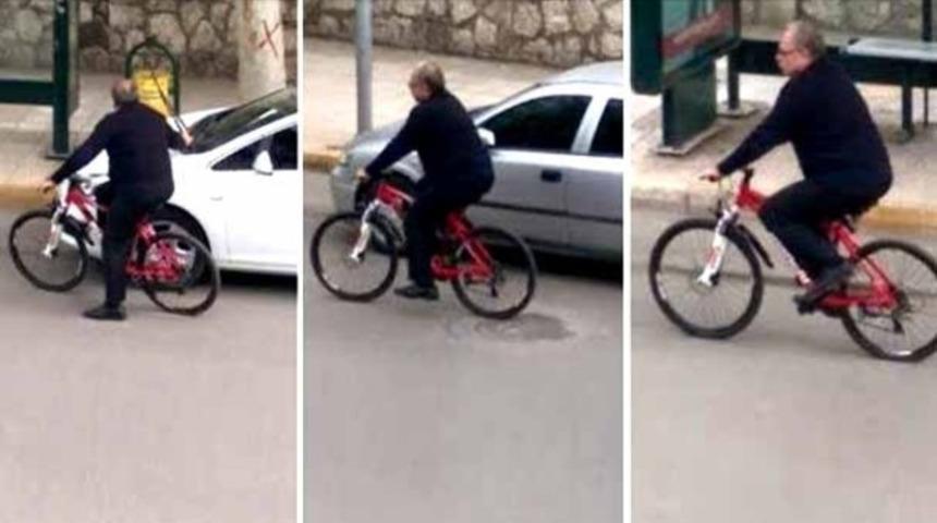 Bisikletiyle şehri teftişe çıktı