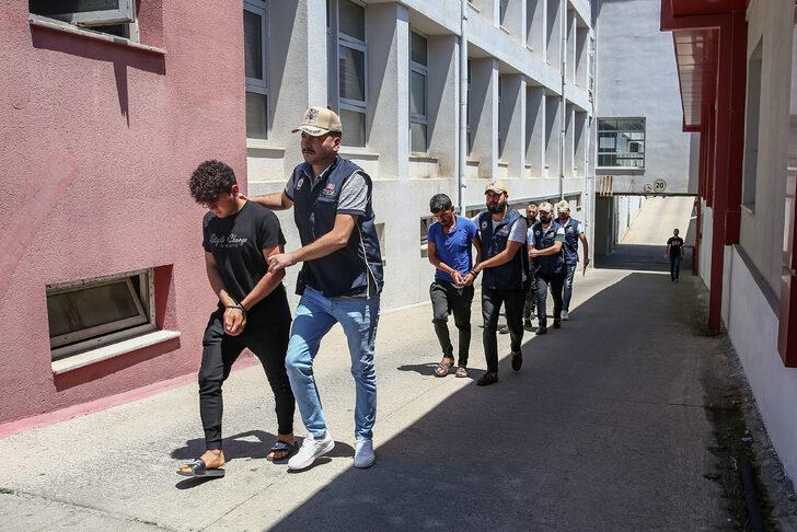 Adana'da YPG/PKK operasyonunda yakalanan 4 zanlıdan 3'ü tutuklandı G4