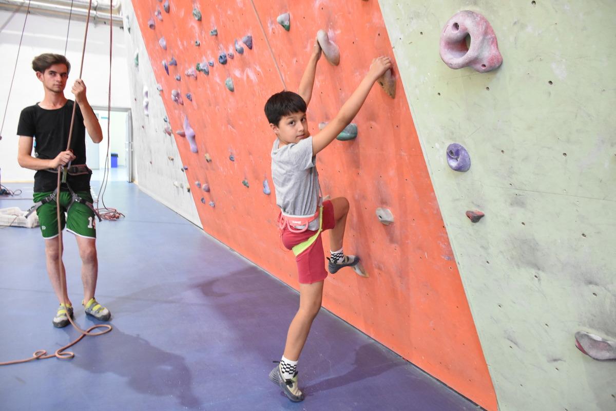 6 madalyalı 9 yaşındaki Aras, tırmanışta uluslararası başarı peşinde