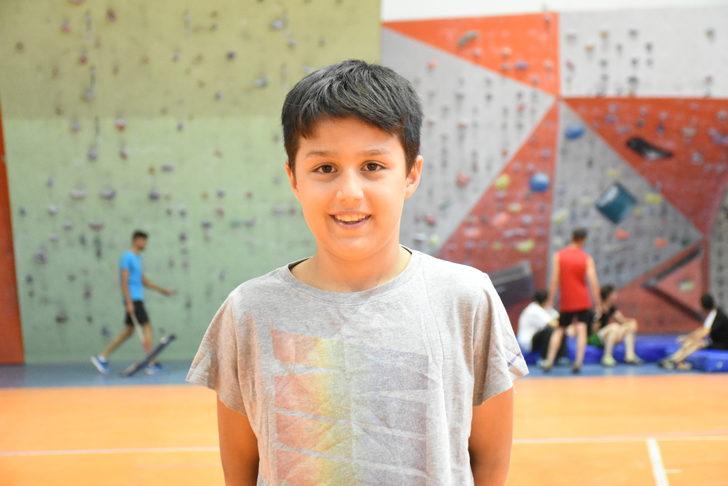 6 madalyalı 9 yaşındaki Aras, tırmanışta uluslararası başarı peşinde G2