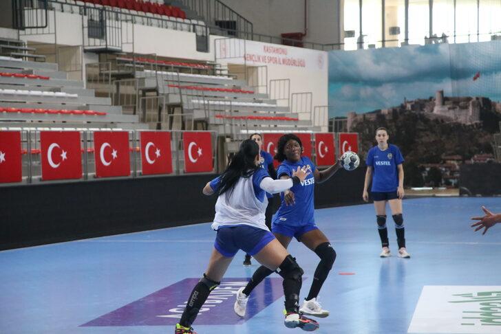 Kastamonu Belediyespor Hentbol Takımı, Şampiyonlar Ligi hazırlıklarını sürdürüyor G2