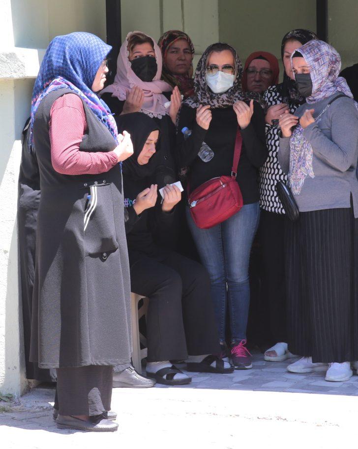 Bolu'da içme suyundan etkilenerek hayatını kaybeden işçi toprağa verildi G3