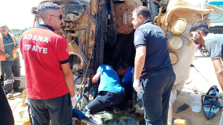 Adana'da tırla kamyonun çarpıştığı kazada 3 kişi yaralandı G1