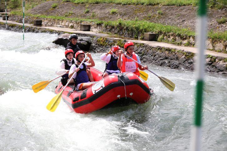 Rize'de ülkeler arası rafting yarışması yapıldı G2