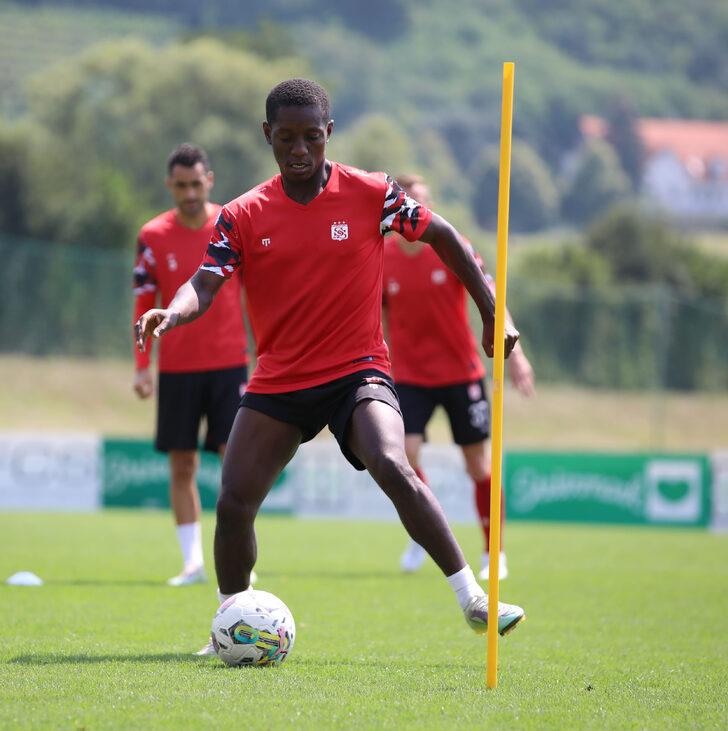 Sivasspor, yeni sezon hazırlıklarını Avusturya'da sürdürdü G4