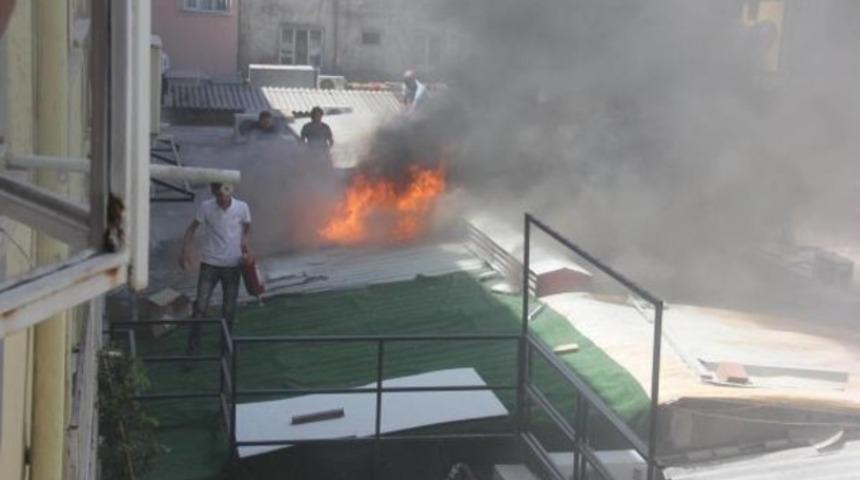 &Ccedil;arşıda korkutan yangın