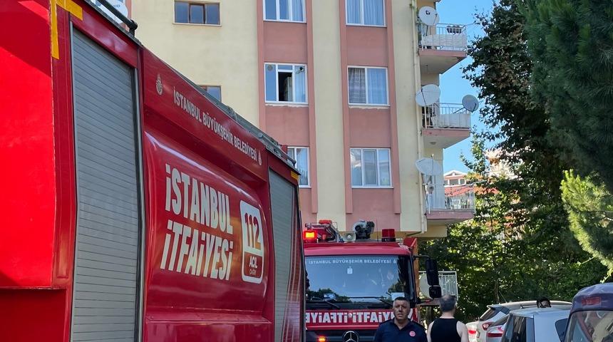 Kartal'da 7 katlı binada çıkan yangın söndürüldü