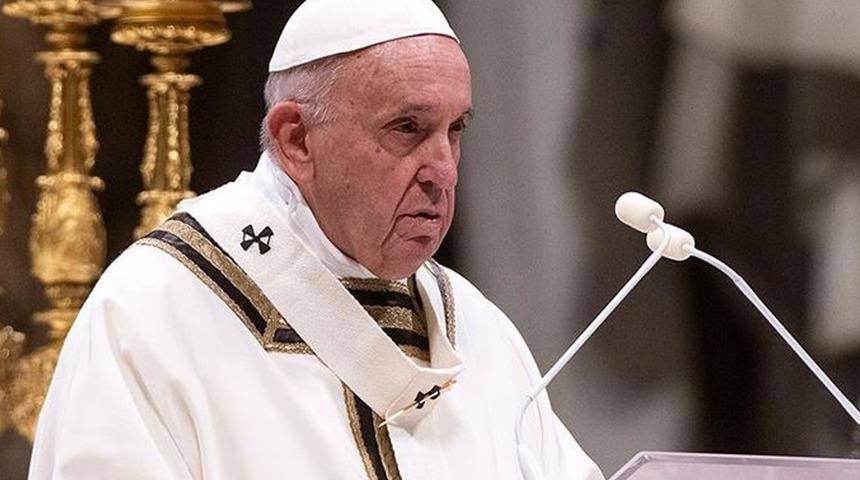 Papa Franciscus'tan "tövbe haccı"... O ülkeye doğru yola çıktı!