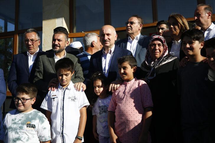 Bakan Karaismailoğlu, Nevşehir'de ziyaretlerde bulundu G4