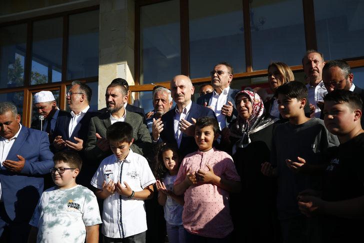 Bakan Karaismailoğlu, Nevşehir'de ziyaretlerde bulundu G5