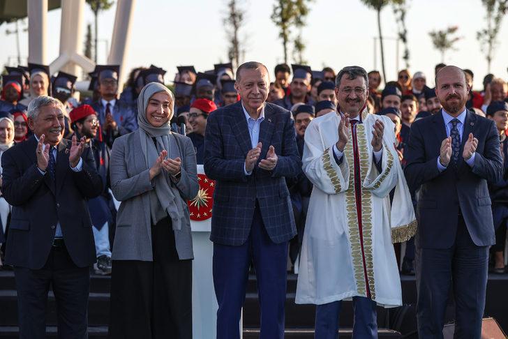 Cumhurbaşkanı Erdoğan, İbn Haldun Üniversitesinin mezuniyet töreninde konuştu: (2) G3