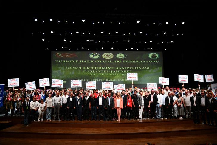"Halk Oyunları Gençler Türkiye Şampiyonası" Gaziantep'te sona erdi G1