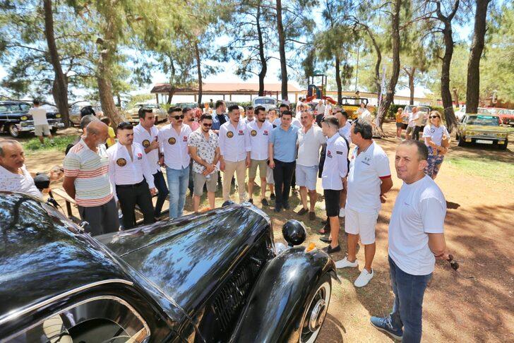 Antalya'da klasik araç sahipleri buluştu G4