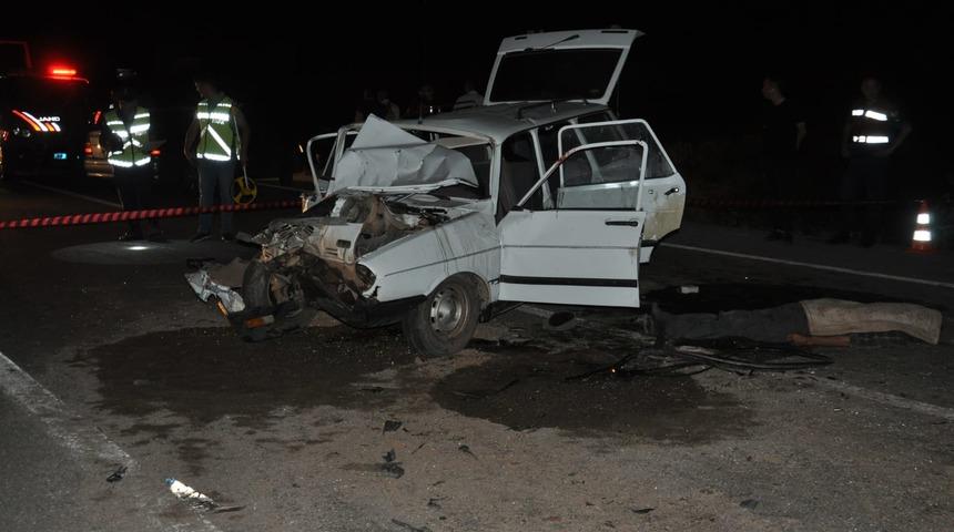 Nevşehir'de otomobil traktöre çarptı, 1 kişi öldü, 1 kişi yaralandı