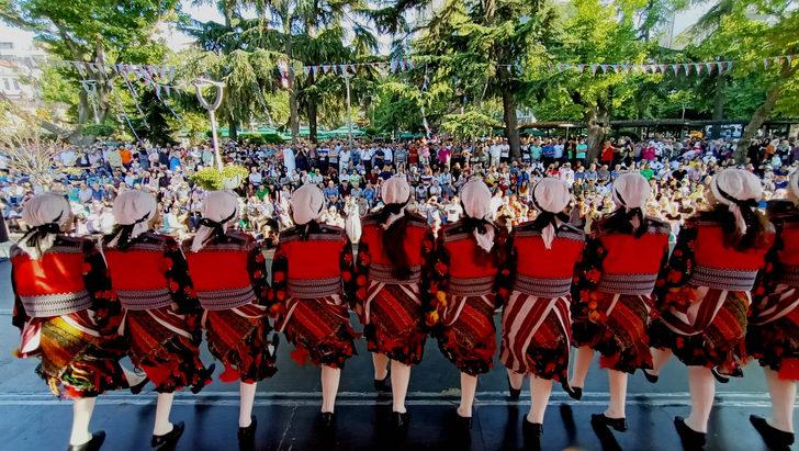 Trabzon'da "30. Uluslararası Akçaabat Müzik ve Halk Oyunları Festivali" gerçekleştirildi G2