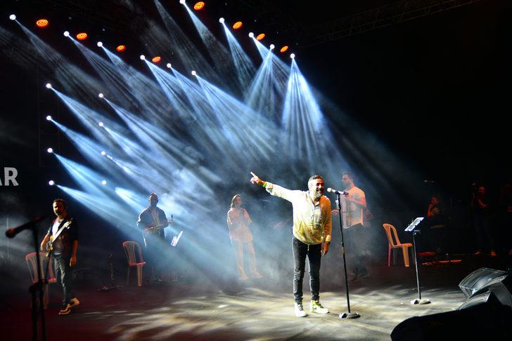 Trabzon'da "30. Uluslararası Akçaabat Müzik ve Halk Oyunları Festivali" gerçekleştirildi G5