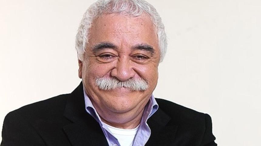 Levent Kırca kimdir?