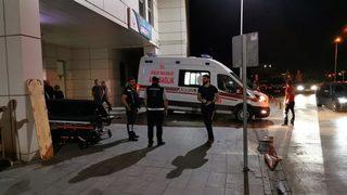 Düğünde ateş açan gruba 'Mutluluğa kurşun sıkma' dedi kavga çıktı: 1'i ağır 5 yaralı