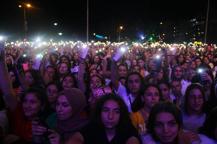 Zonguldak'ta Yıldız Tilbe, Koray Avcı ve Madrigal konser verdi G4