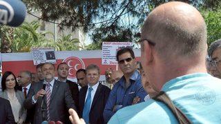 Oktay Vural’a İzmir'de vatandaş şoku