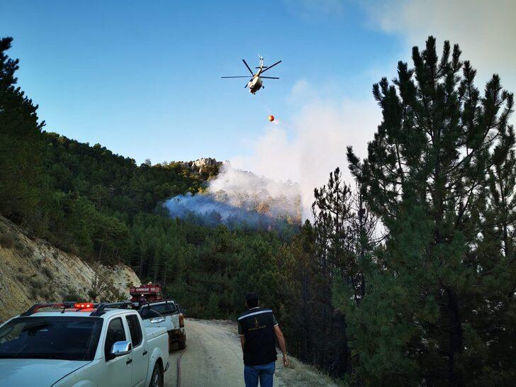 MSB, Kütahya'da devam eden orman yangınları için 8 helikopter görevlendirdi