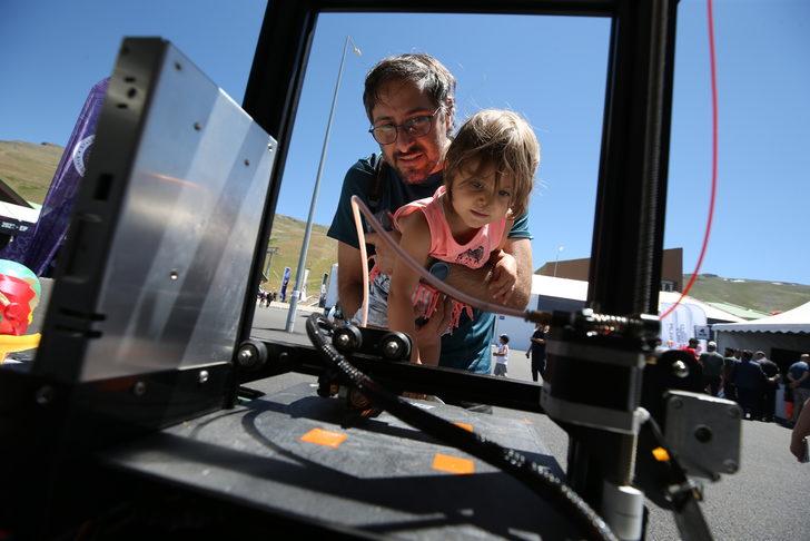 Erzurum Gökyüzü Gözlem Etkinliği'ne yaklaşık 10 bin kişi katıldı G5