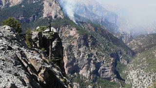 GÜNCELLEME - Mersin'de çıkan orman yangınına müdahale ediliyor