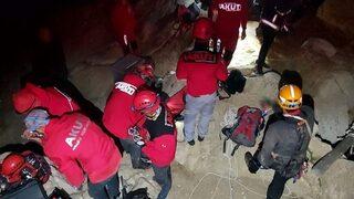 Antalya'da yayladaki kuyuya düşen kişi kurtarıldı