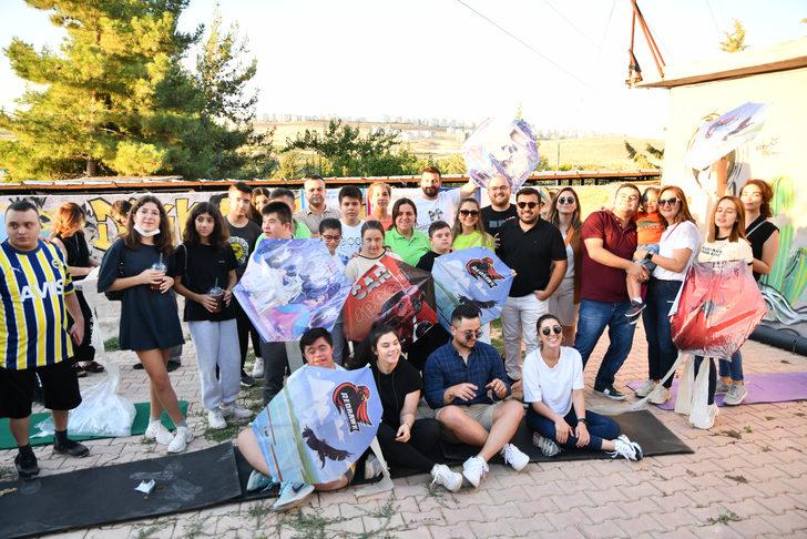 Gaziantep'te down sendromlular akranlarıyla uçurtma yaptı G4