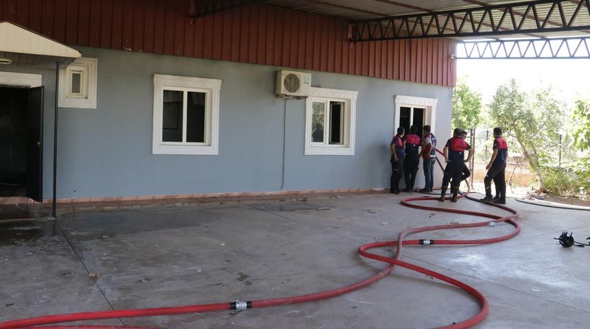 Osmaniye'de atış poligonunda çıkan yangın söndürüldü