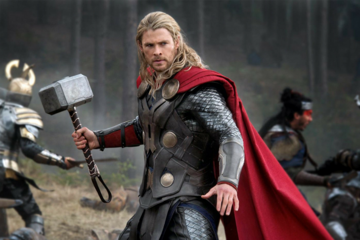 Thor'un Mjolnir'i neyden yapılmıştır?