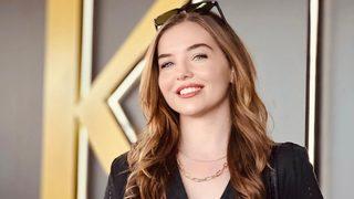 Sihirli Annem’in Ceren’i Gizem Güven'in göğüs dekolteli pozuyla olay oldu! 