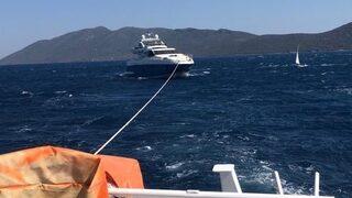 Bodrum'da sürüklenen yat ekiplerce kurtarıldı