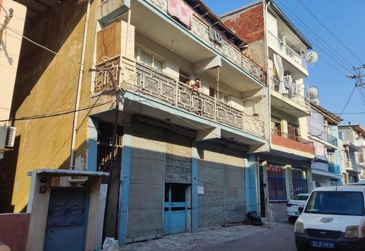 İzmir'de eşini 18 yaşındaki gençle evde yakalayan adam dehşet saçtı: 1 ölü