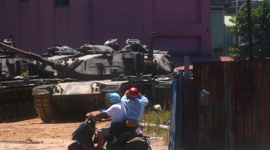 Çin ile kriz yaşayan ülkeden tatbikat kararı! Halktan sığınaklara girmeleri istendi... Kuralı ihlal edenlere dudak uçuklatan ceza