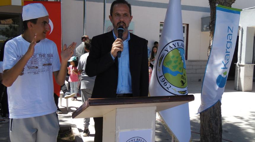 Yaylakent beldesinde doğal gaz meşalesi yandı