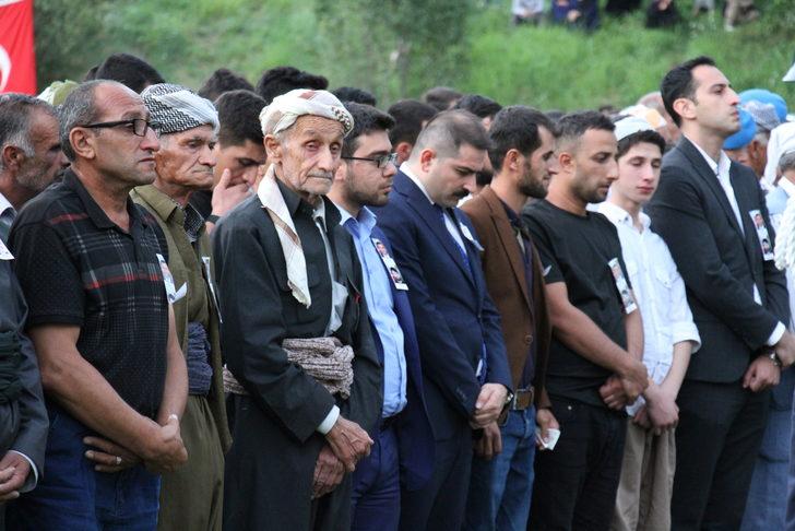 Pençe-Yıldırım Harekatı'nda şehit olan güvenlik korucuları son yolculuklarına uğurlandı G2