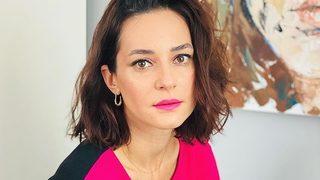 40 yaşındaki Sedef Avcı kırmızı bikinisiyle poz verdi! Yıllara meydan okuyorsun