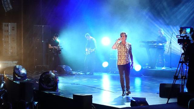 Teoman, Harbiye Açıkhava'da konser verdi! Her şeye üşenir oldum sözleri viral olmuştu