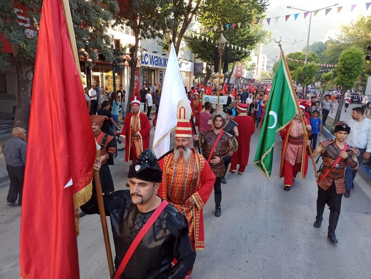 Kahramanmaraş'ta ikincisi d&uuml;zenlenen "Elbistan Festivali" başladı